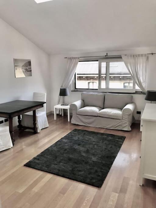 A Porta Venezia Apartment Milan Bagian luar foto
